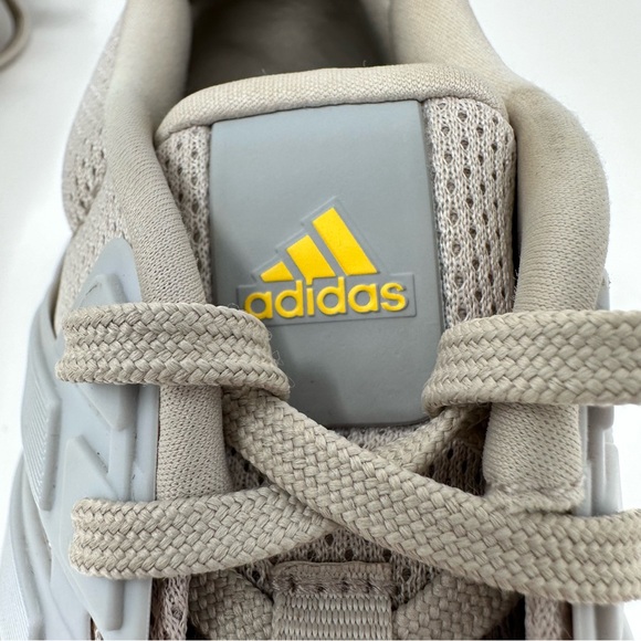 Adidas UBounce DNA Wonder Beige, Grey Two, Off
White Size 8 - Picture 9 of 12